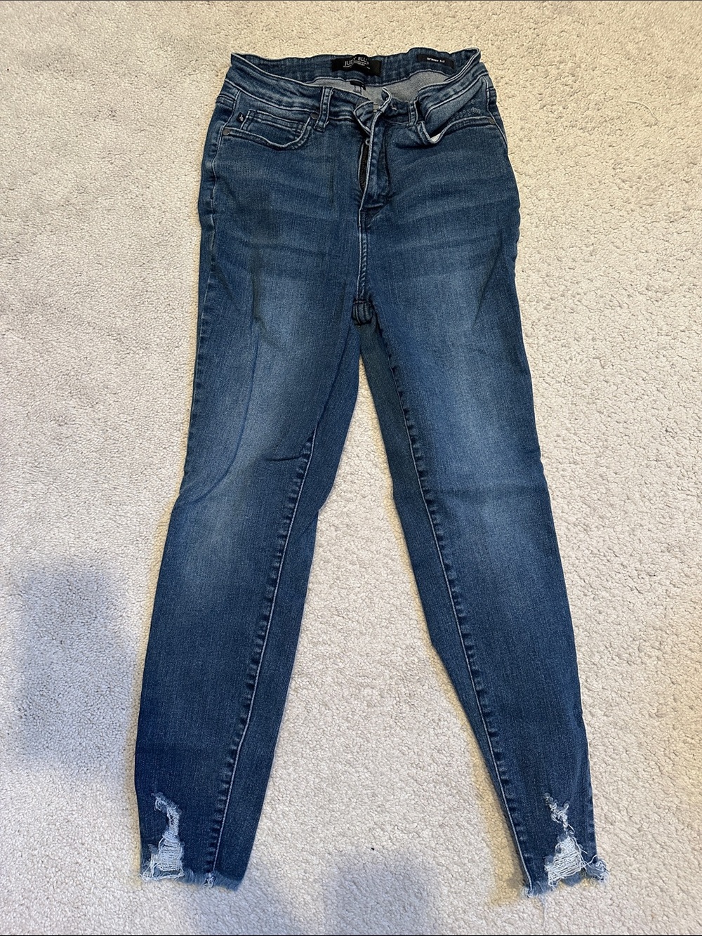 Judy Blue Skinny Fit - Distressed Hem